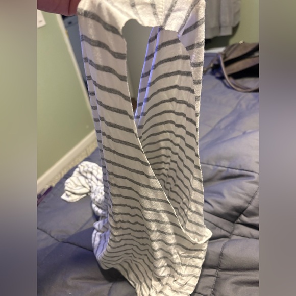 🖤🤍PST Tank 🤍🖤 - Picture 7 of 8